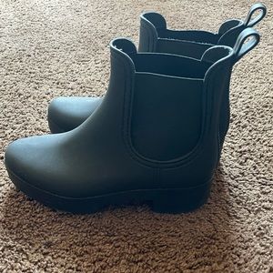 Jeffrey Campbell Cloud Rainboot size 8